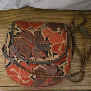"Guatemala" Floral Patterned Crossbody Bag With Leather Detail